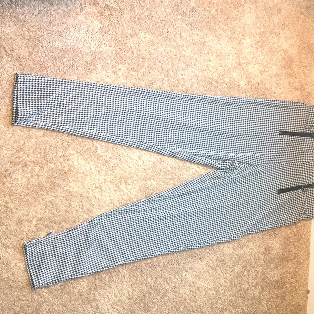 Black and white pattern pants